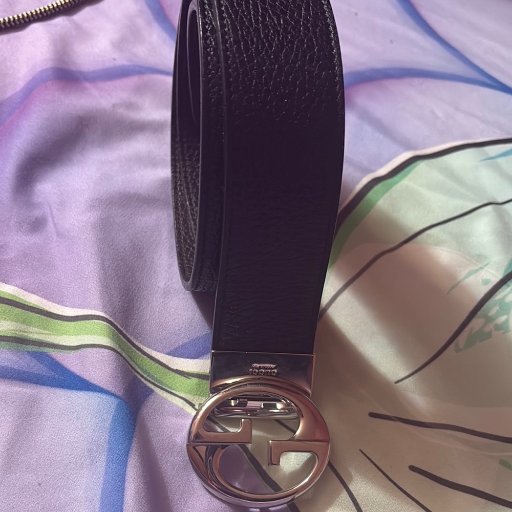 Gucci Black Leather Belt with Silver Buckle